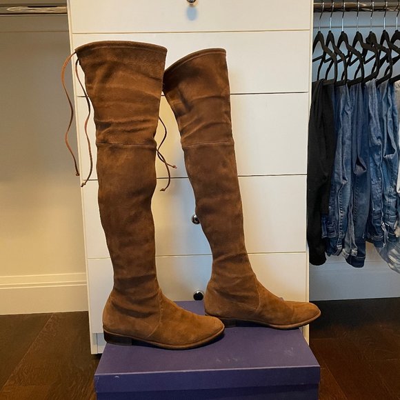 Stuart Weitzman Lowland Boots in Suede Taupe - Picture 6 of 10
